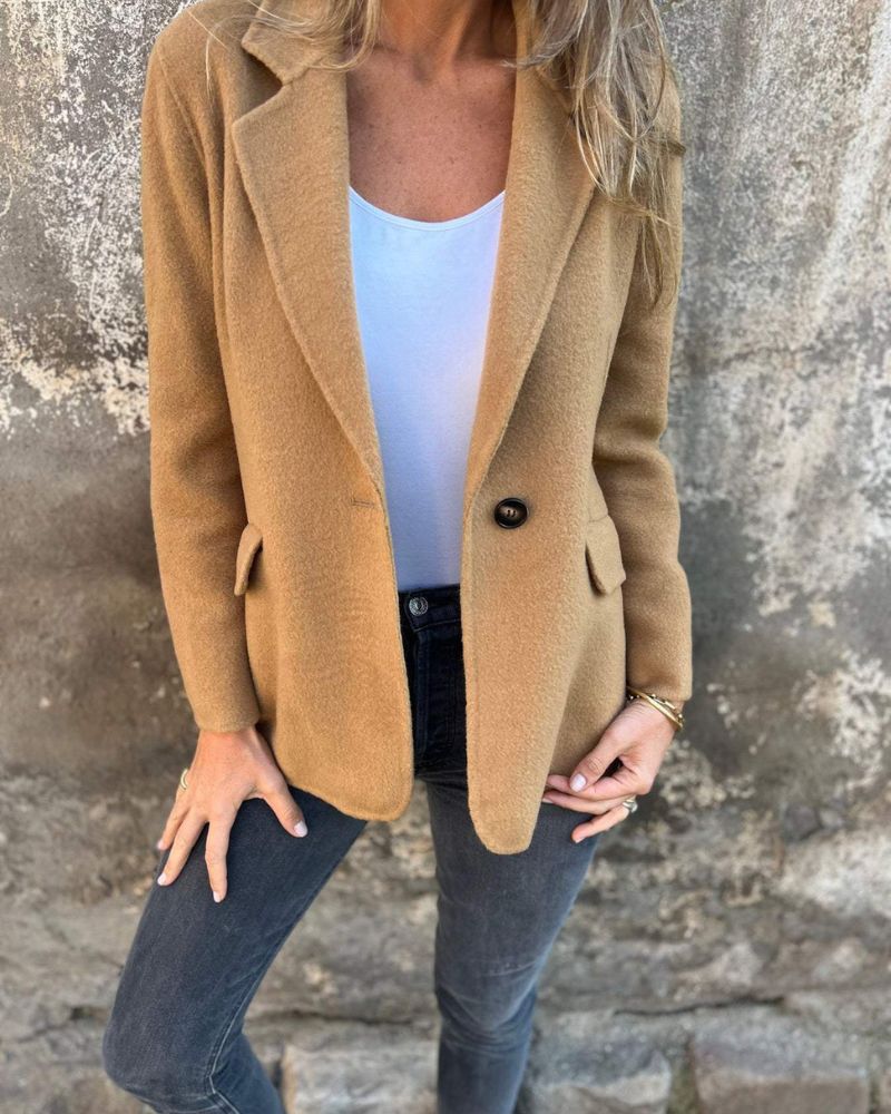 Renata | Classic Wool Blazer