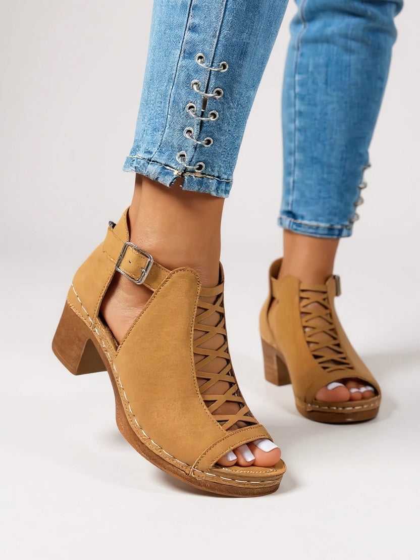 Halle | Women's Cushioned Sandals