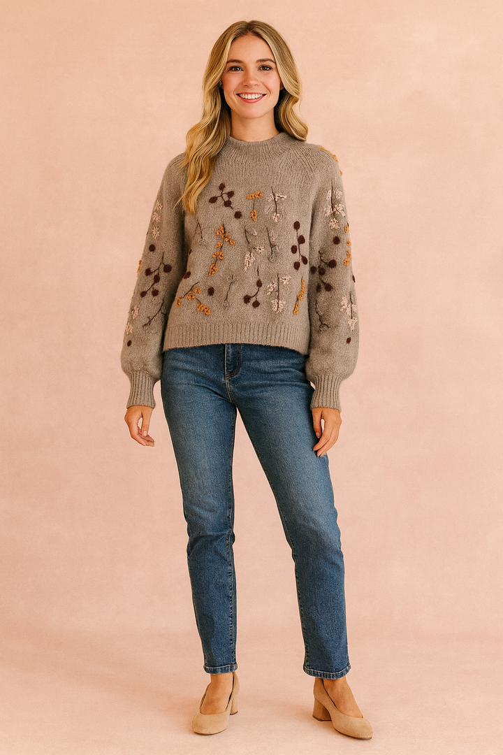 Lena | Sweater with an autumn motif