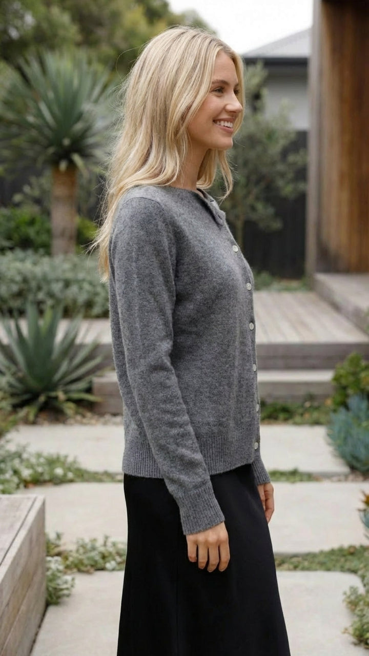 Women’s V-Neck Button-Up Knit Cardigan with Long Sleeves