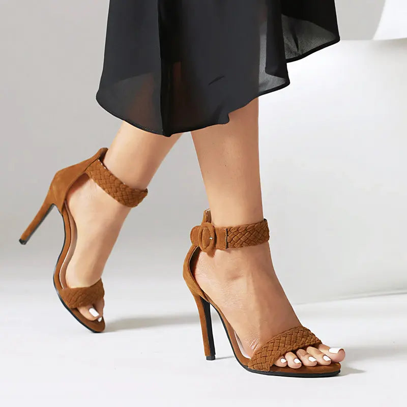 Yuna | Women's Flat Ankle Strap Sandals