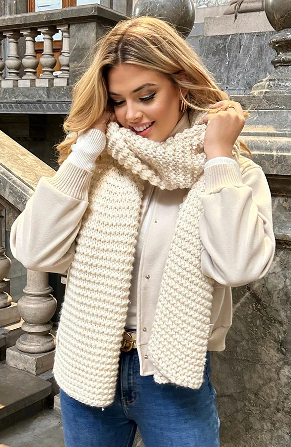 Isla All Day Bomber - can be combined with any outfit!