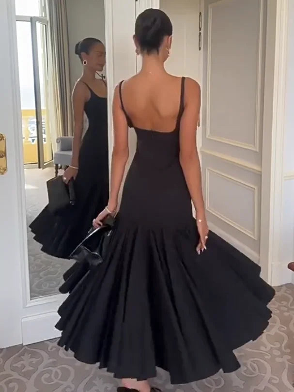 Slim Fit Backless Dress – Chic Summer Style