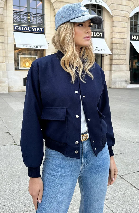 Isla All Day Bomber - can be combined with any outfit!