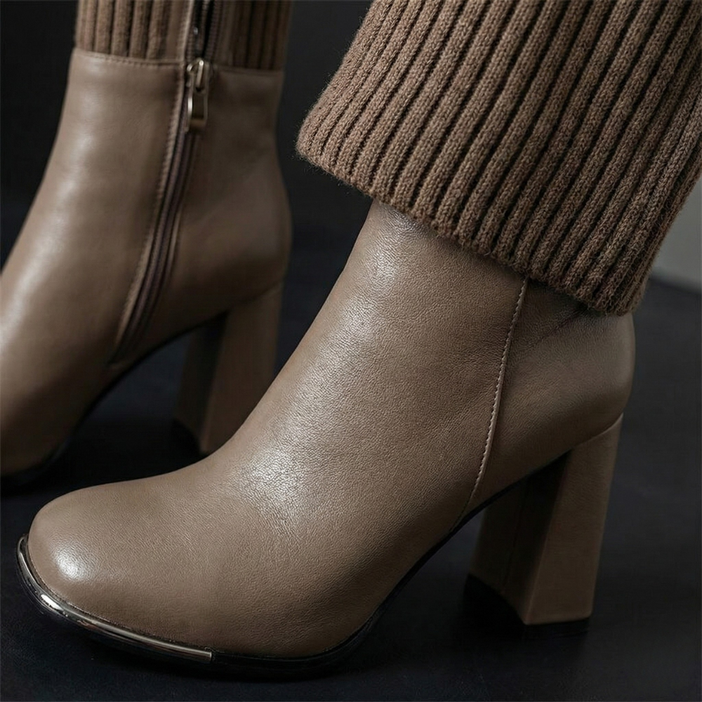 Flexara™ – Comfortable Stretch Knit Boots