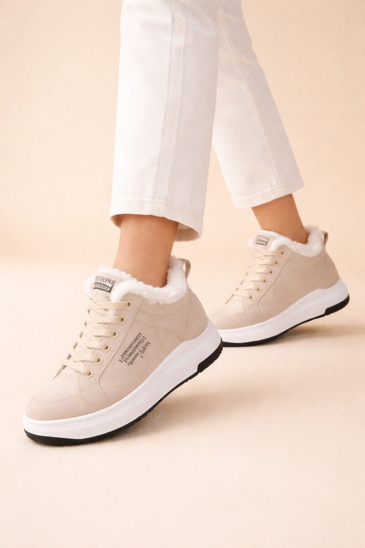 Marta | Women’s Cozy Lace-Up Sneakers with All-Day Comfort
