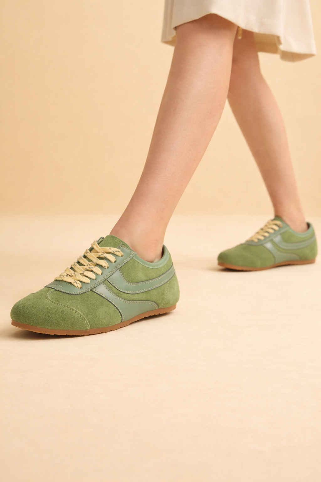 Klara | Women’s Retro Lace-Up Sneakers with All-Day Comfort