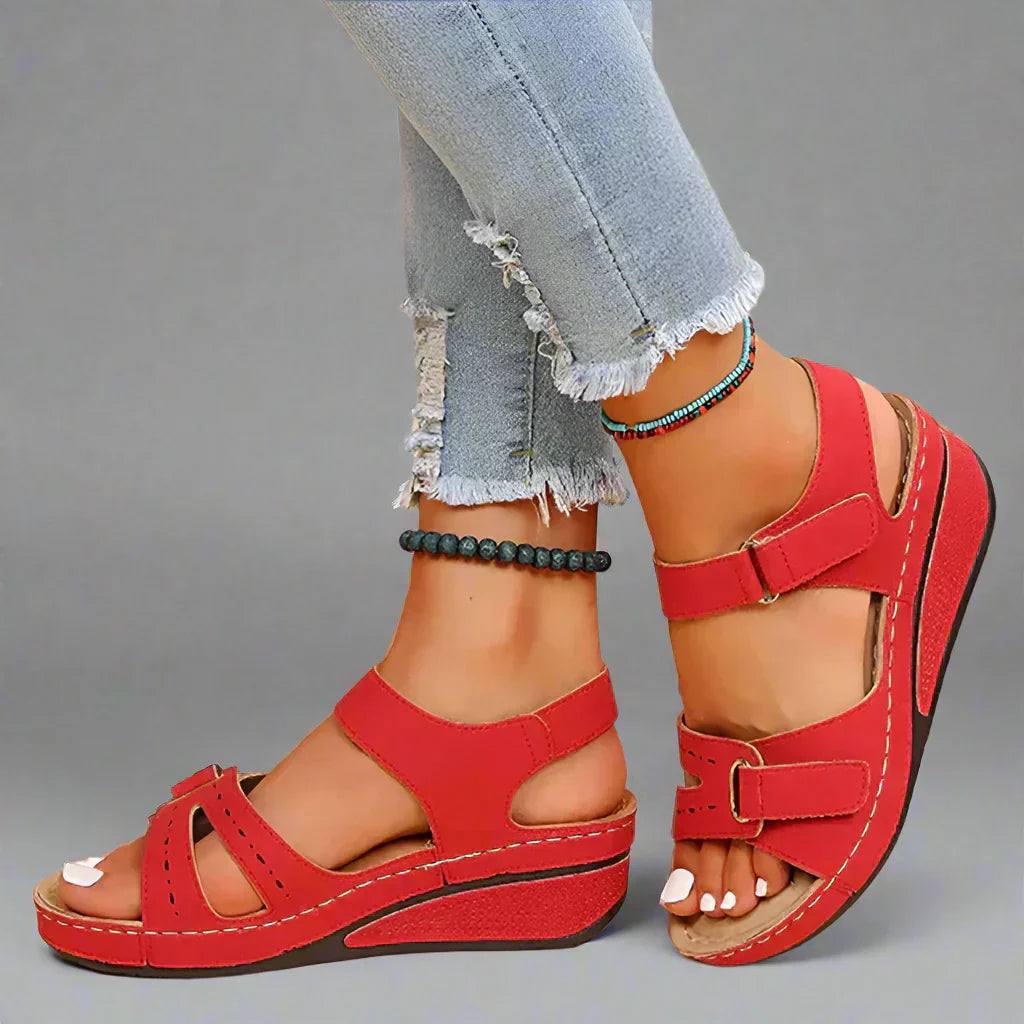 Benigna | Comfortable Sandals for Pain-Free Steps