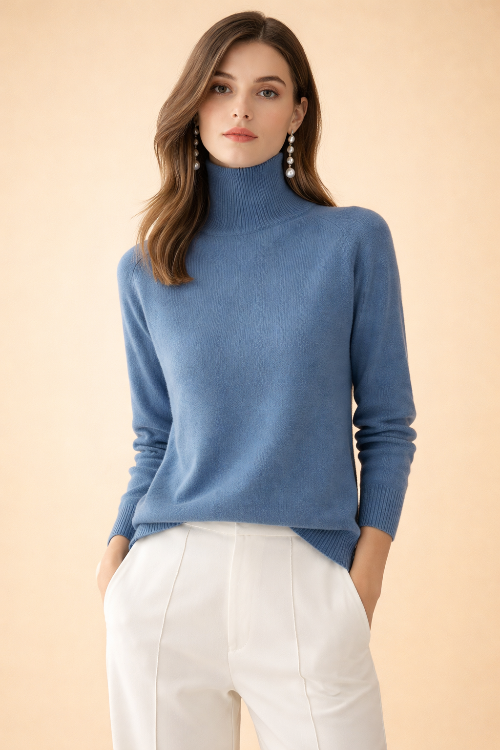 Karolina | Smooth turtleneck sweater in a classic cut