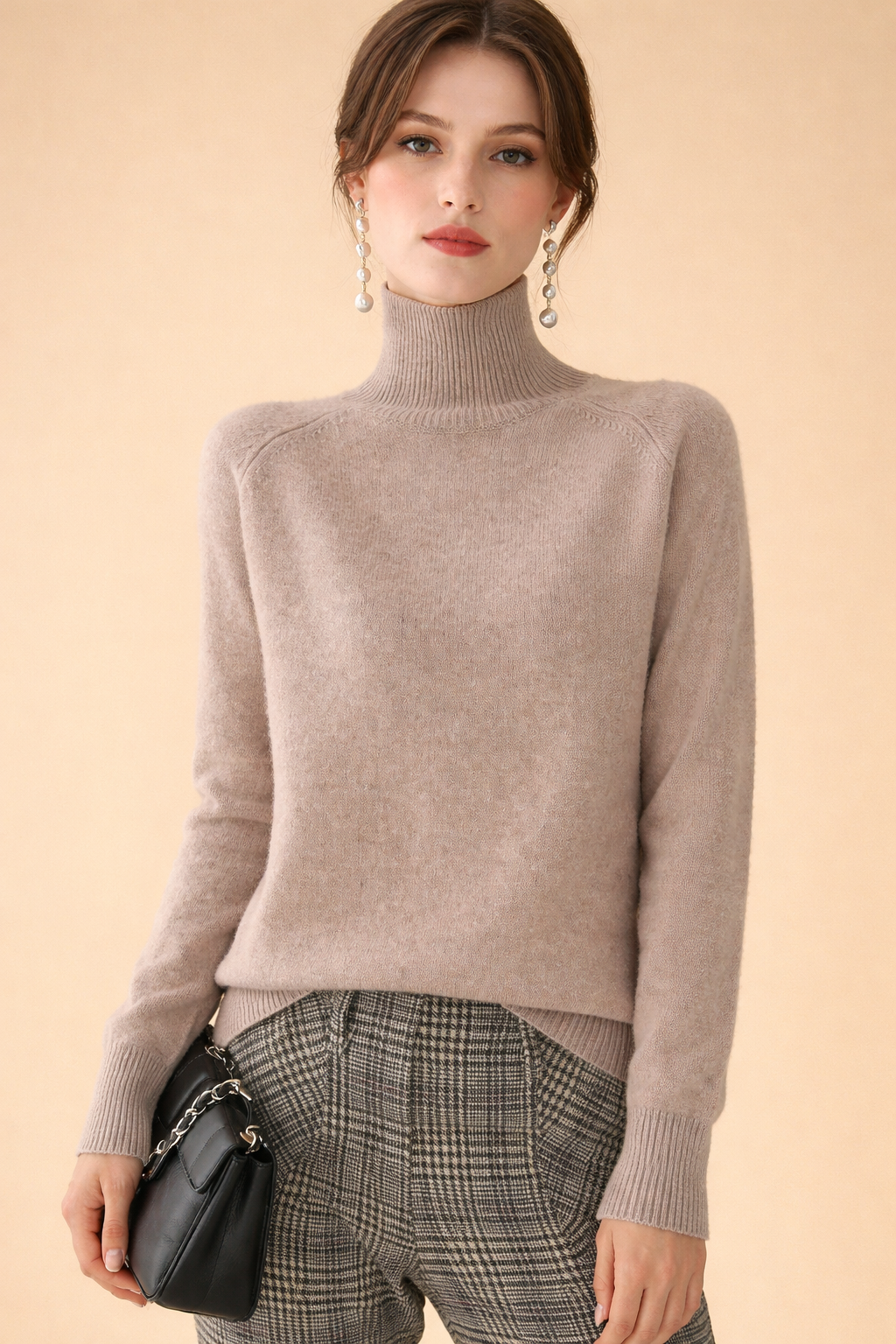 Karolina | Classic-cut turtleneck sweater
